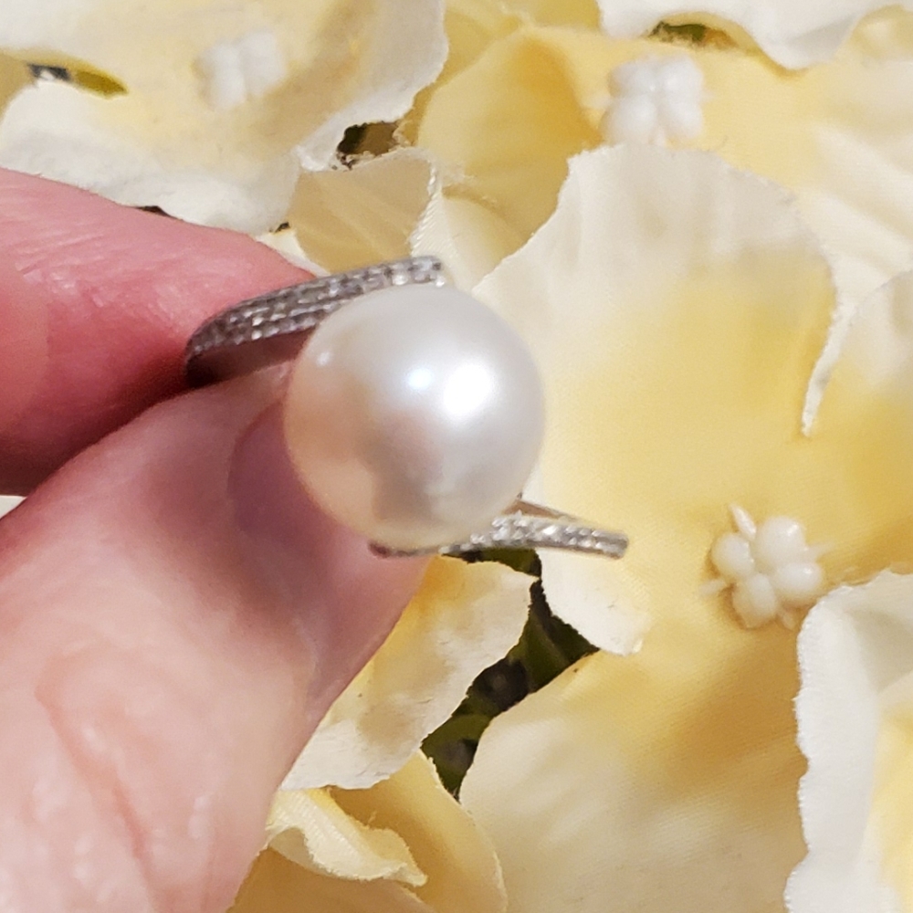 14k White Gold Pearl Ring